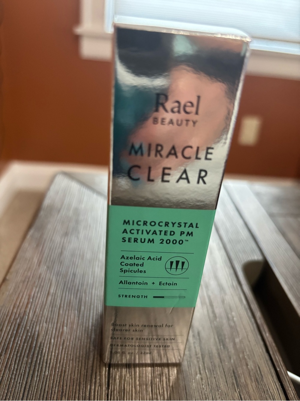Rare Beauty Miracle Clear Microcrystal Activated PM Serum — Mint Green & Silver